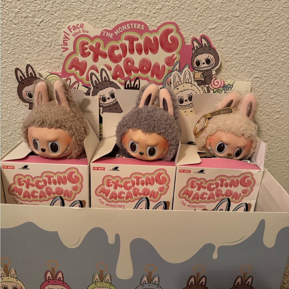 The Monsters Exciting Macaron - Picture 3 of 3